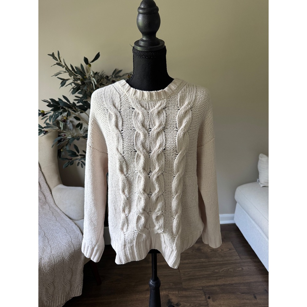 American Eagle Cable Knit Sweater Cream Ivory Crewneck Pullover Medium
